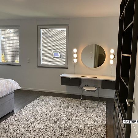 Hotel Valley Of Business Frankfurt-Airport - Black Label Penthouse Hofheim am Taunus Exterior foto